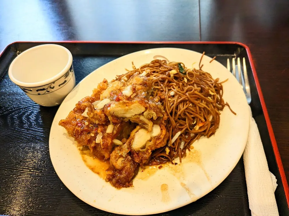 Poulet de Chef Avec Nouilles